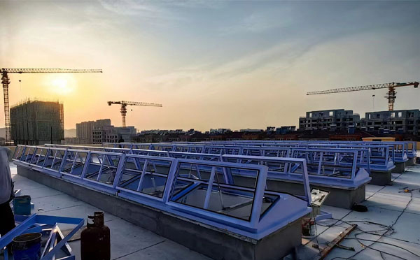 消防民和排烟窗工作原理