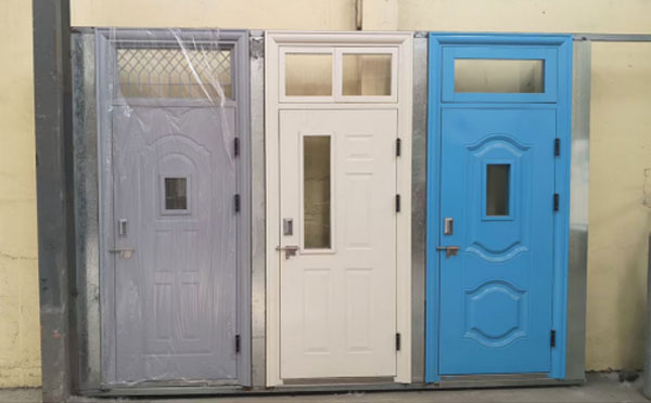 民和学校教室门