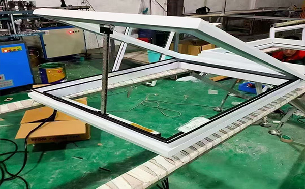 某地下车库出入口民和排烟窗配置工程