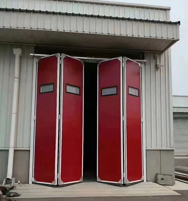 民和工业折叠门在大型装配车间出入口的应用实例